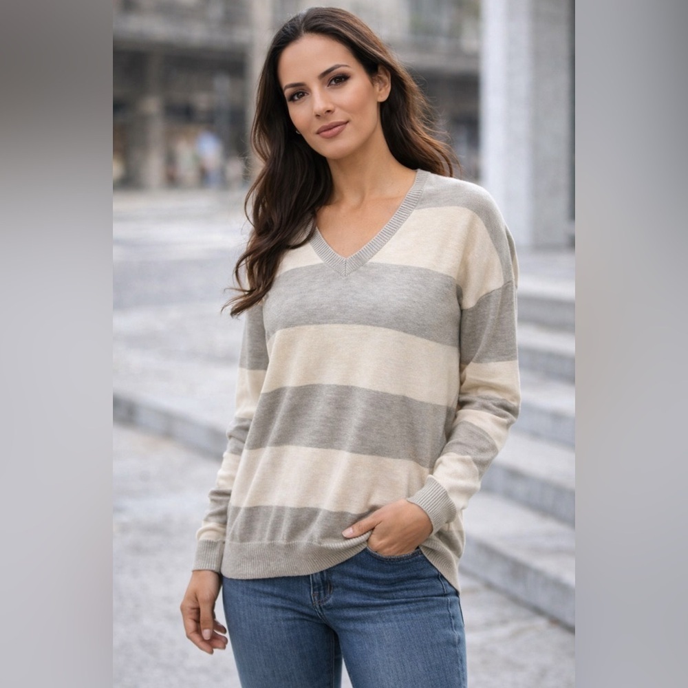 Vintage Chaps grey cream sweater large